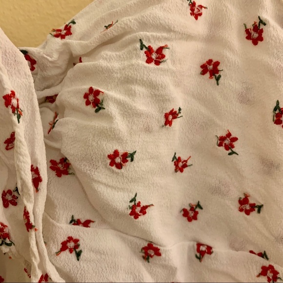 Flower Embroidered Tank - Picture 3 of 5